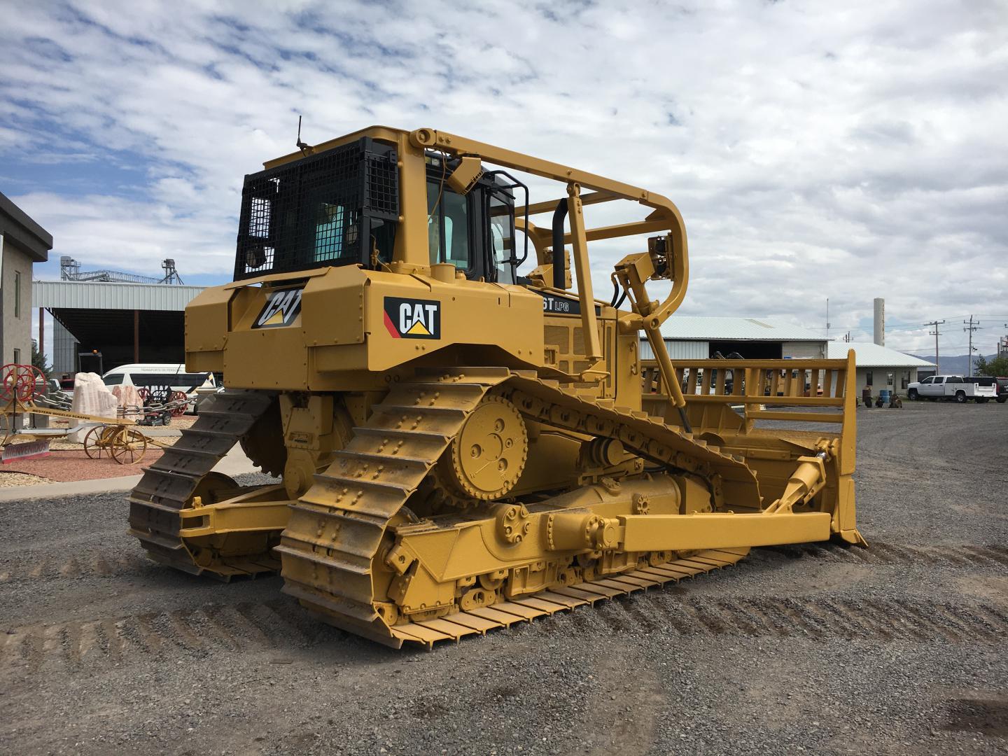 ./imagenes/INVOICE/2019/15865/TOPADOR FRONTAL CAT D6T LGP IMG_6165 (3).JPG